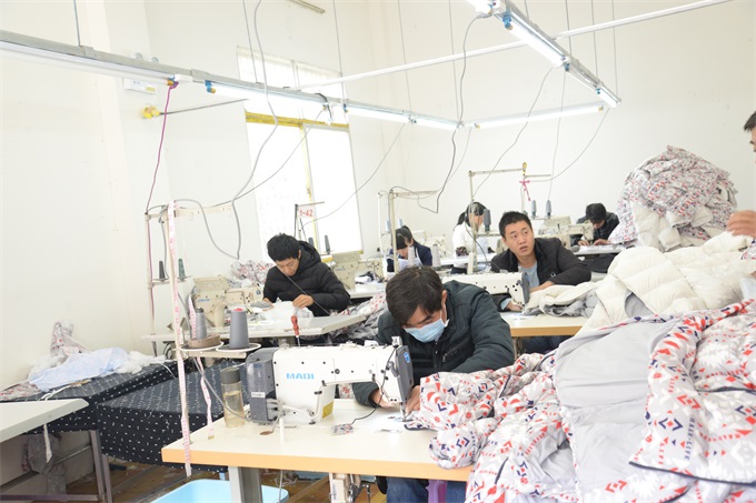 ��Ǩ���ϲ�ҵ��  ƶ����ʵ���ڼ��ſھ�ҵ