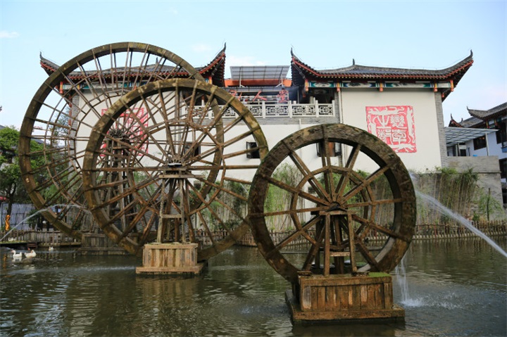 ��ʩŮ����